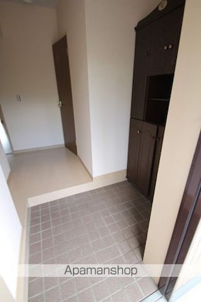 しゃんぐりらひる[2LDK/57m2]の玄関