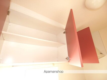 レオパレスルミエール高出[2DK/49.68m2]の内装2