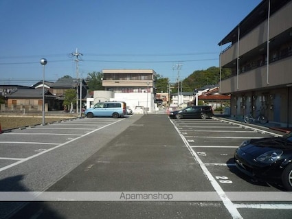 コーポスバル[1R/18.1m2]の駐車場