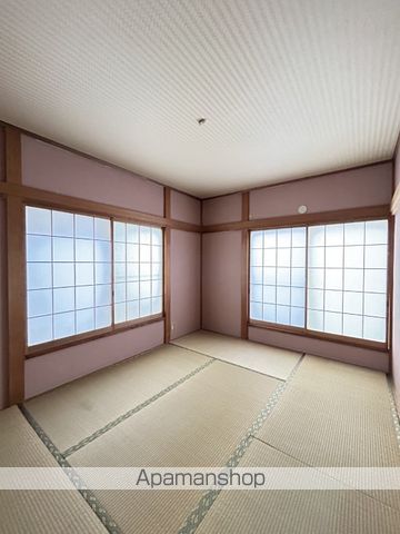 村上戸建の内装写真
