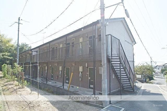 ロイヤルハイネス三田 B棟の外観写真