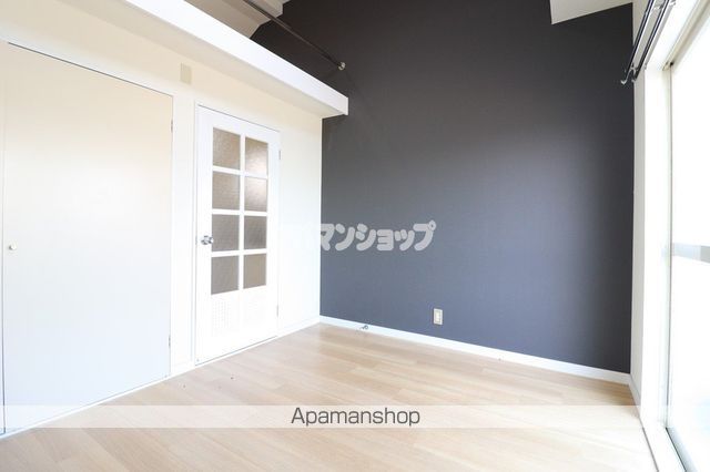 トレニアの内装写真