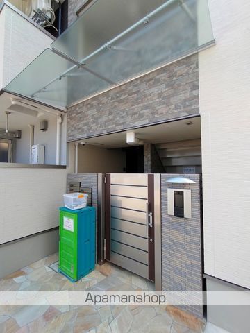フジパレス鴻池新田III番館の玄関写真