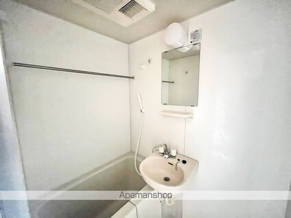 レオパレスカーマ９２９[1K/19.87m2]のバス