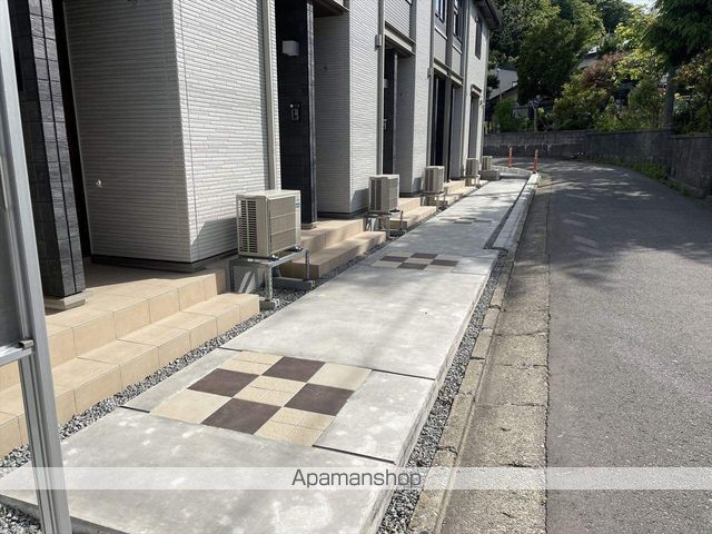 グランド ルーチェ 寺内の玄関写真