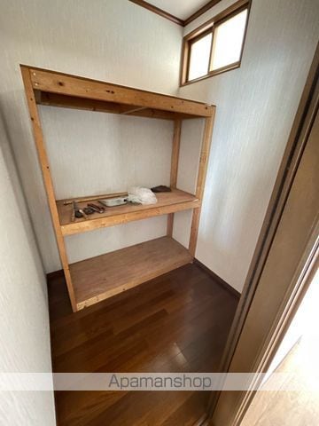 西椎路戸建の内装写真