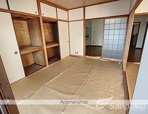 西沢ビルの内装写真