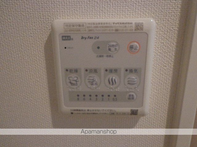 大垣市 2階建 築13年の内装写真