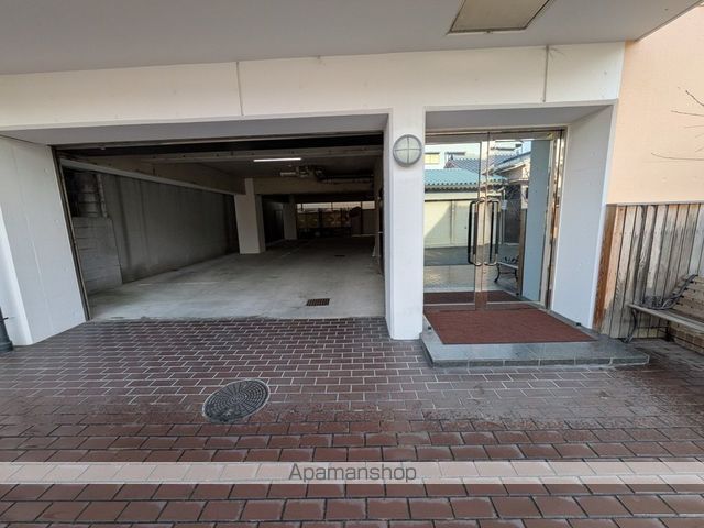 マンション彩景の玄関写真