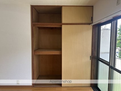 山崎マンション[1DK/42.9m2]の収納