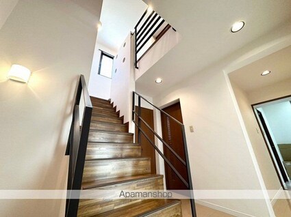 福岡県福岡市南区寺塚１丁目[4LDK/129.35m2]の内装2