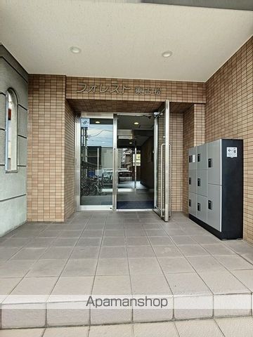 フォレスト東古松の玄関写真