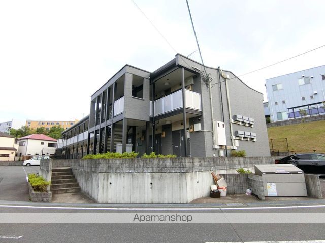 レオパレス津田山手の外観写真