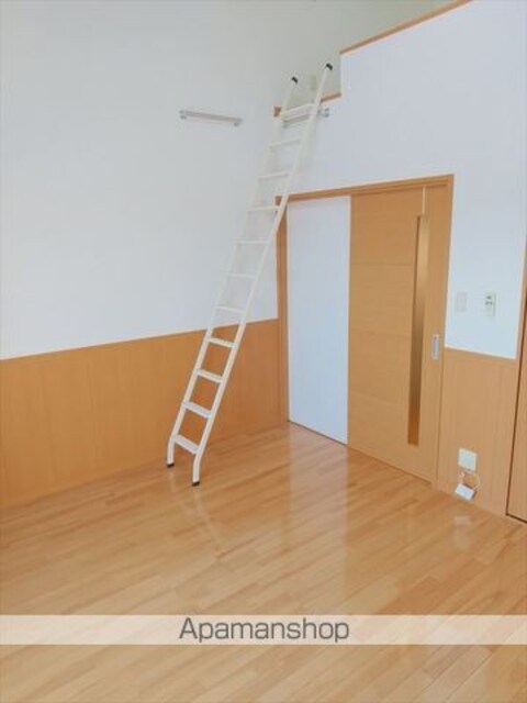 ソルエール梅原[1K/27.6m2]のリビング・居間