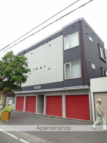 プレシャス15番館の外観写真