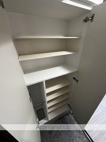 プレサンス塚本ミッドネクストの内装写真