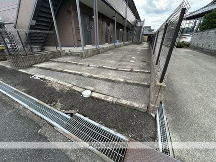 滋賀県蒲生郡日野町大字松尾[1K/30.03m2]のエントランス1