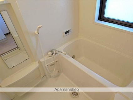 Ｇｒｅｅｎ　Ｃｏａｔ[2LDK/58.5m2]のバス