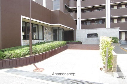 岡山県岡山市北区厚生町２丁目[3DK/57.12m2]のエントランス4