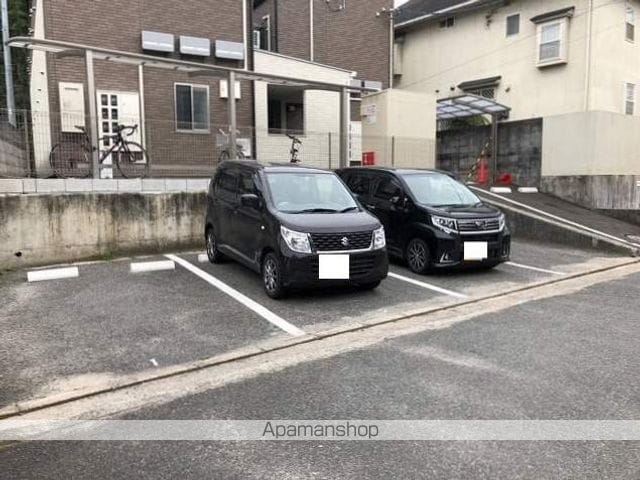 広島県広島市東区戸坂くるめ木１丁目[1DK/25.48m2]の駐車場
