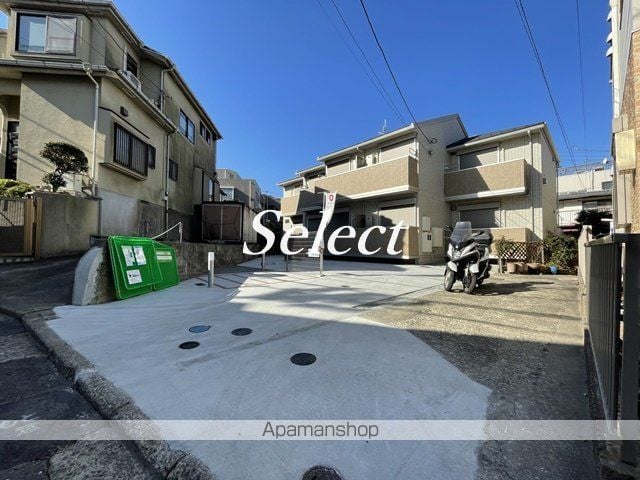 クレールコート井土ヶ谷の玄関写真