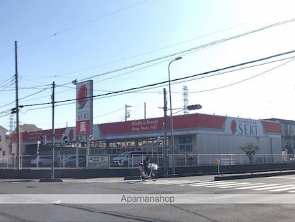 埼玉県吉川市高久２丁目[2DK/32m2]の周辺6