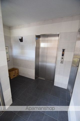 スカリナータ城南通りの内装写真
