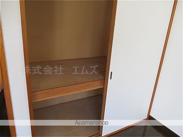 メゾンルナールIIIの内装写真