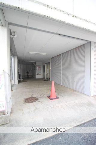 下石井清水ビルの玄関写真