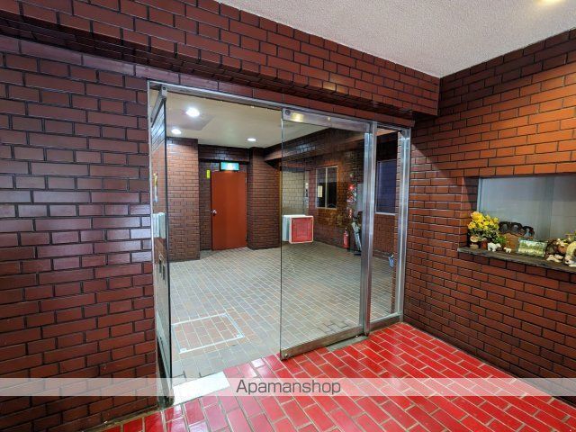セザール第二中目黒の玄関写真