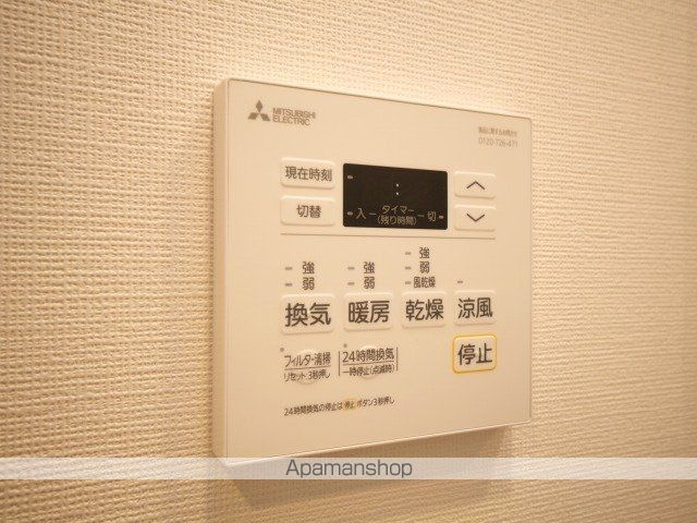 コンフォリア新大阪宮原Qの内装写真