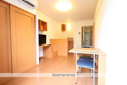 レオパレスエフ[1K/22.35m2]のリビング・居間1