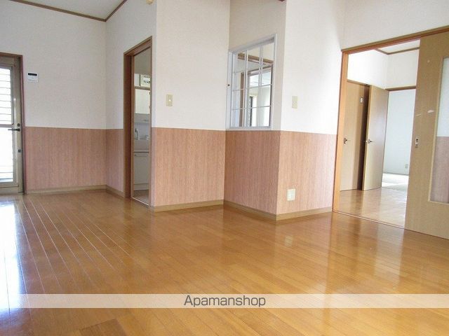 豊丘台住宅の内装写真