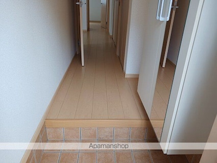 ラ・プリマベーラ　Ｂ[2DK/48.7m2]の玄関