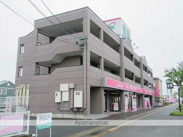 プラムコートの外観写真