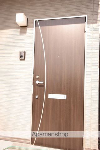 筒本アパートBの玄関写真