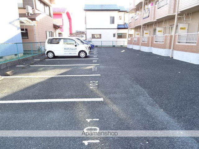 エステートビレッジの玄関写真
