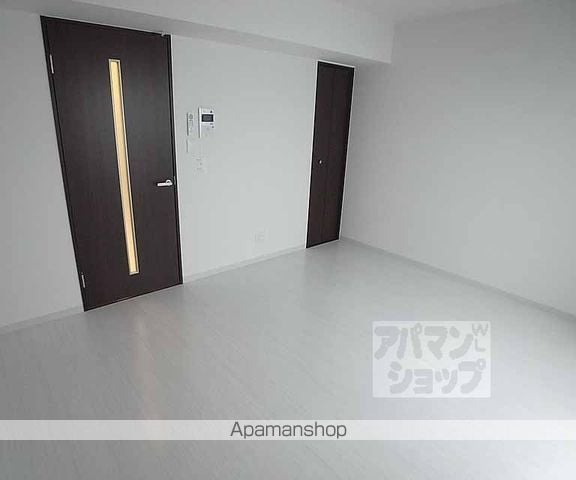 フォース二条城東の内装写真