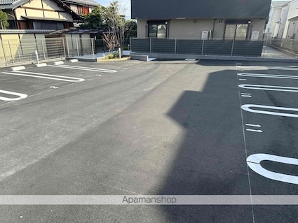 滋賀県東近江市五個荘竜田町[1LDK/40.3m2]の駐車場