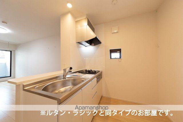エターナル ヴィレッジIIIの内装写真