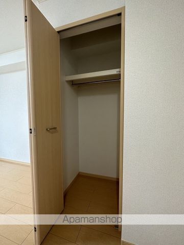 レイクヒルズ名倉IIの内装写真