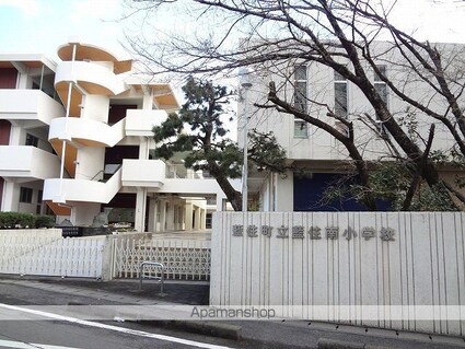 ゴールドハウス　Ⅱ[1LDK/54.17m2]の周辺3