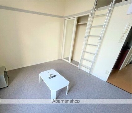 レオパレス芝茶屋[1K/20.28m2]のリビング・居間2