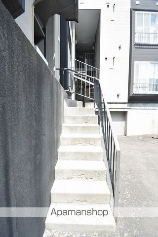 メゾンステラVの玄関写真