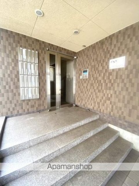 和歌山県和歌山市岡南ノ丁[1K/25.2m2]のエントランス2