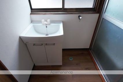 矢崎秀彦荘２号[3LDK/68.73m2]の洗面所