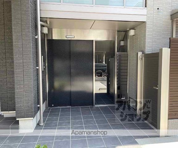 シャーメゾン嵐山 華の玄関写真