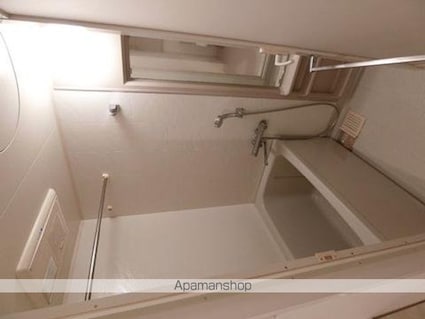 東京都渋谷区幡ヶ谷２丁目[1DK/33.96m2]のバス