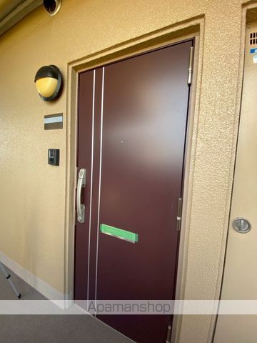 メゾンドール姫路英賀保の玄関写真