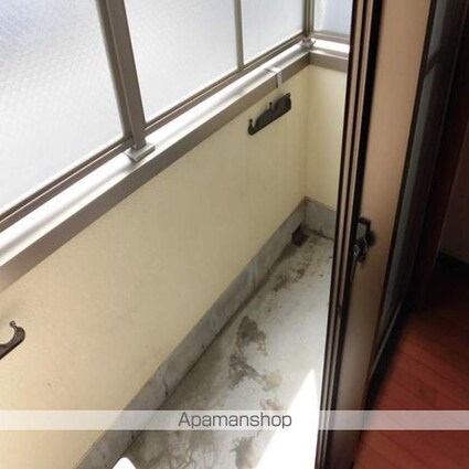 ウェストコートⅢ[1K/22.02m2]のバルコニー